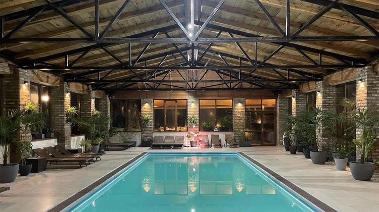 Schuchmann Wines Chateau Villas and Spa Pool