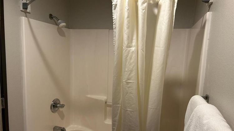 AmericInn Saint Ignace Lakefront Room
