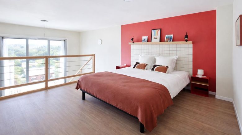 <b>Hife Toulouse Labege Room</b>. Images powered by <a href="https://iceportal.shijigroup.com/" title="IcePortal" target="_blank">IcePortal</a>.