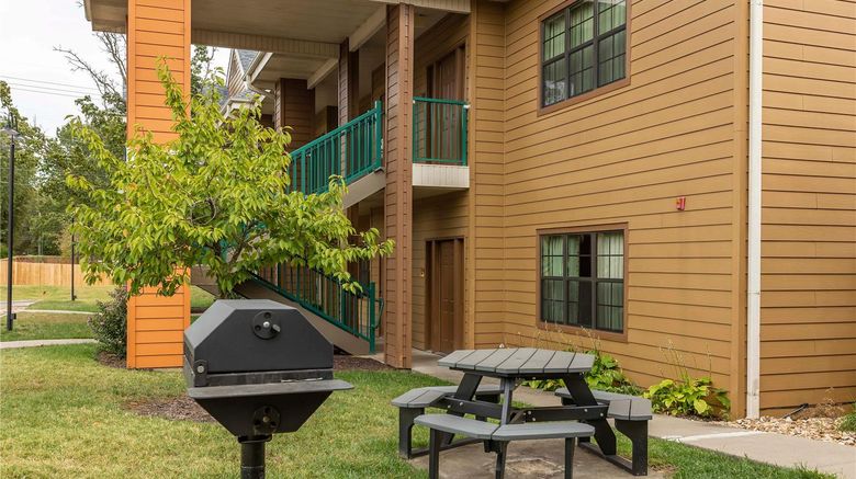 <b>Hilton Vacation Club The Falls Village Exterior</b>. Images powered by <a href="https://iceportal.shijigroup.com/" title="IcePortal" target="_blank">IcePortal</a>.