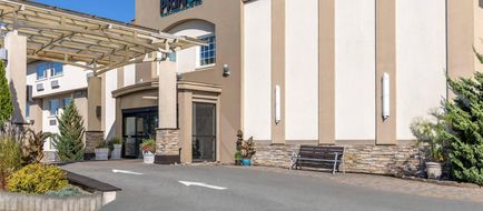 Inn on Prince Hotel & Conf Ctr Exterior
