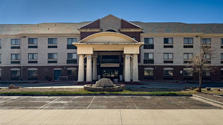 Wingate by Wyndham Lubbock South Exterior. Images powered by <a href="https://iceportal.shijigroup.com" target="_blank" rel="noopener">Ice Portal</a>.