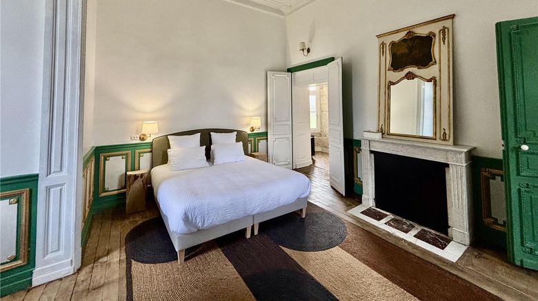 <b>Chateau Royal de Benays Room</b>. Images powered by <a href="https://iceportal.shijigroup.com/" title="IcePortal" target="_blank">IcePortal</a>.