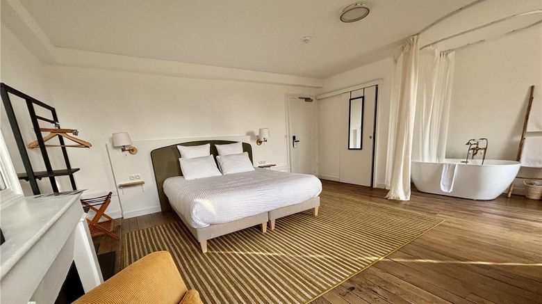 <b>Chateau Royal de Benays Room</b>. Images powered by <a href="https://iceportal.shijigroup.com/" title="IcePortal" target="_blank">IcePortal</a>.