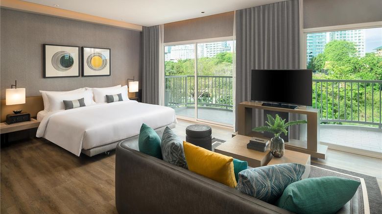 <b>Cross Pattaya Pratamnak Suite</b>. Images powered by <a href="https://iceportal.shijigroup.com/" title="IcePortal" target="_blank">IcePortal</a>.