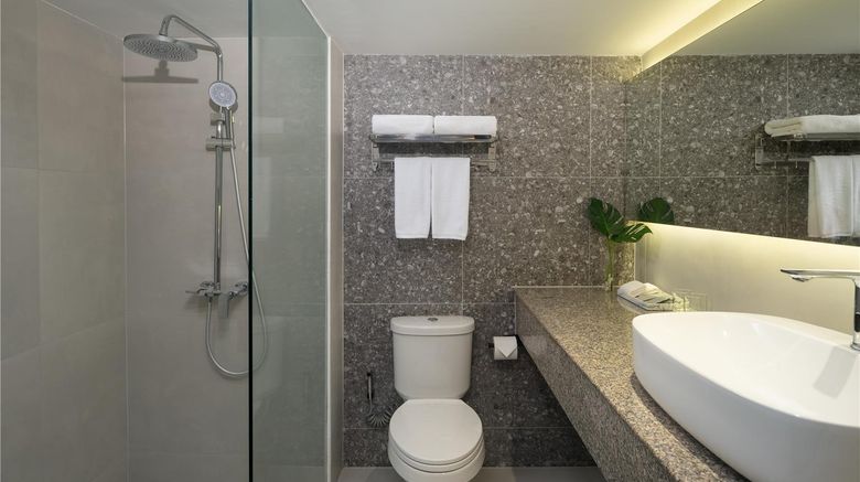 <b>King Park Avenue Hotel Room</b>. Images powered by <a href="https://iceportal.shijigroup.com/" title="IcePortal" target="_blank">IcePortal</a>.