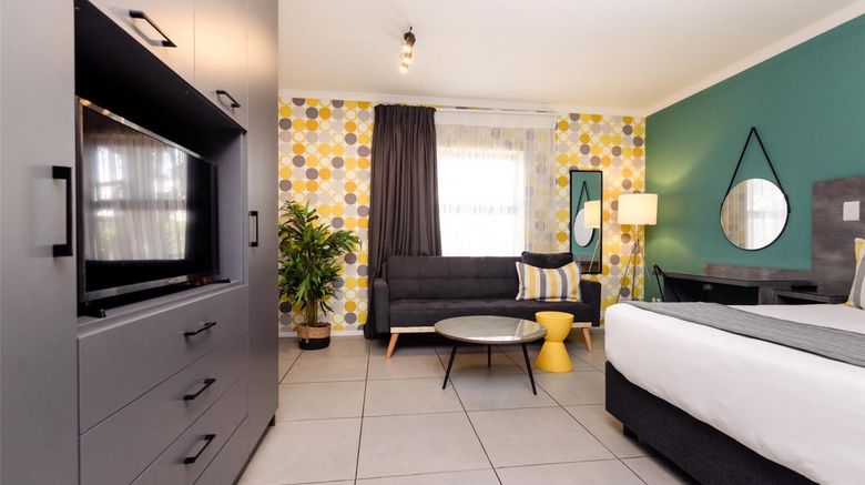 <b>MINT Express Melrose View Room</b>. Images powered by <a href="https://iceportal.shijigroup.com/" title="IcePortal" target="_blank">IcePortal</a>.