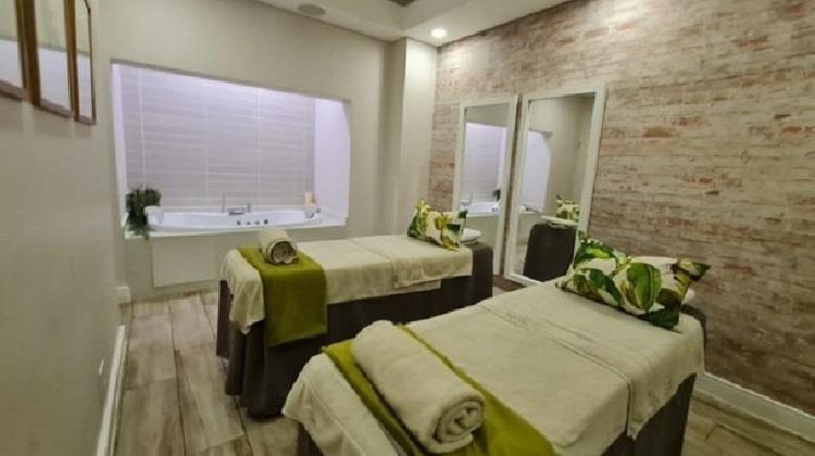 MINT Express Melrose View Spa