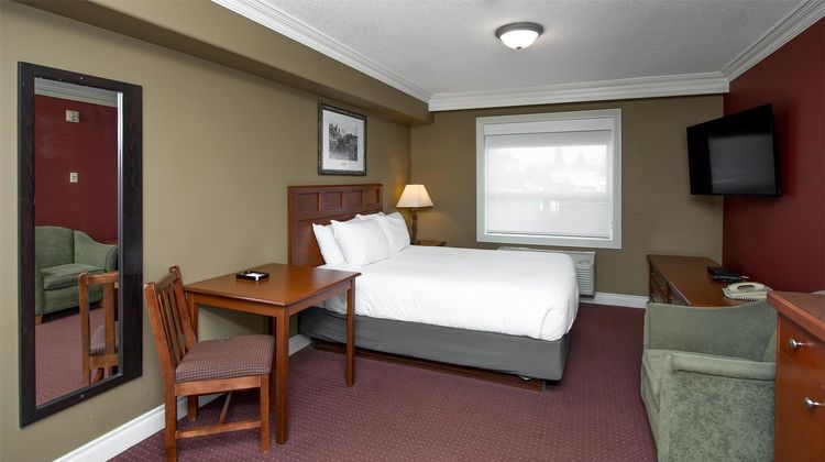 Lakeview Inn & Suites Edson Arpt West Room