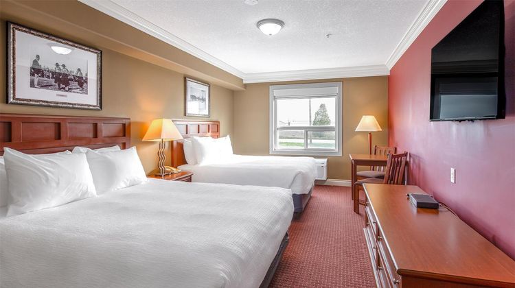 Lakeview Inn & Suites Edson Arpt West Room