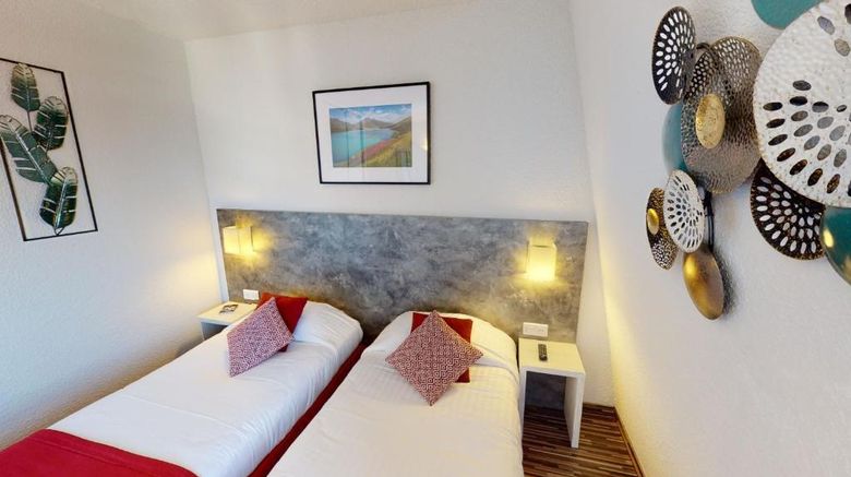 <b>Inter Hotel De France Room</b>. Images powered by <a href="https://iceportal.shijigroup.com/" title="IcePortal" target="_blank">IcePortal</a>.