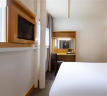 STG Hotel Oxford Street Room