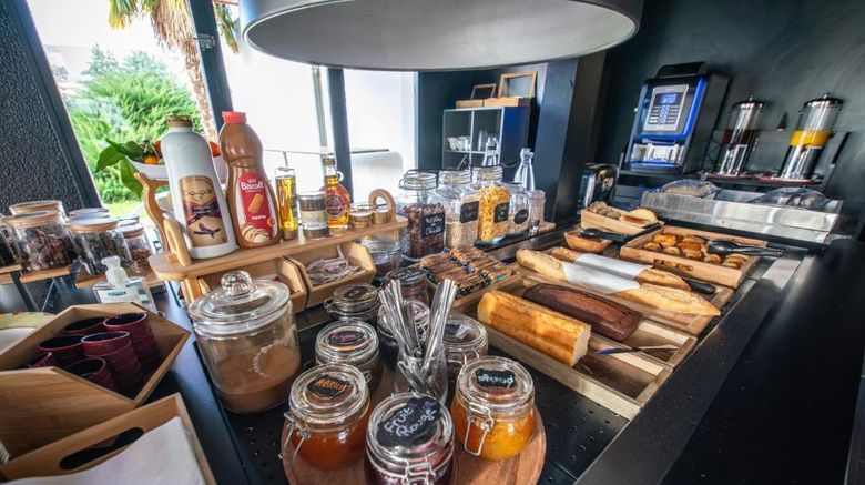 <b>Hotel Ampaline Boulazac Restaurant</b>. Images powered by <a href="https://iceportal.shijigroup.com/" title="IcePortal" target="_blank">IcePortal</a>.