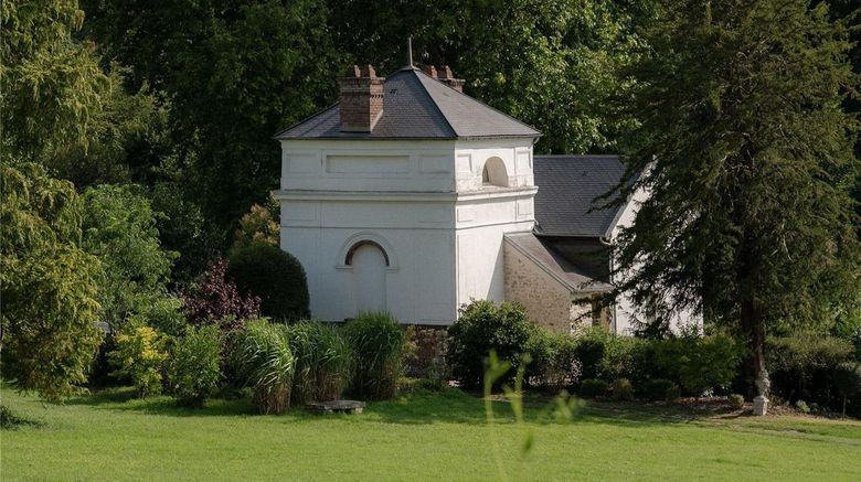 <b>Chateau de la Bucherie Exterior</b>. Images powered by <a href="https://iceportal.shijigroup.com/" title="IcePortal" target="_blank">IcePortal</a>.