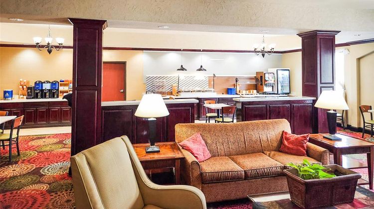 Country Inn & Suites Terrell Lobby