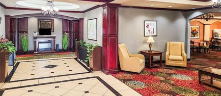 Country Inn & Suites Terrell Lobby