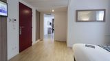 <b>Adagio Access Massy Palaiseau Room</b>. Images powered by <a href="https://iceportal.shijigroup.com/" title="IcePortal" target="_blank">IcePortal</a>.
