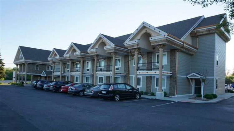 CenterWay Hotel Tonawanda Exterior