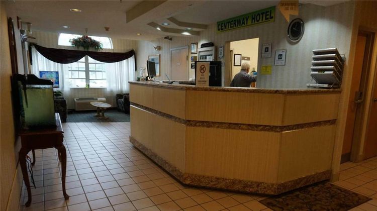 CenterWay Hotel Tonawanda Lobby