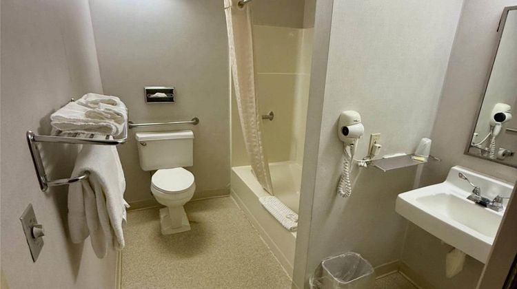 CenterWay Hotel Tonawanda Room