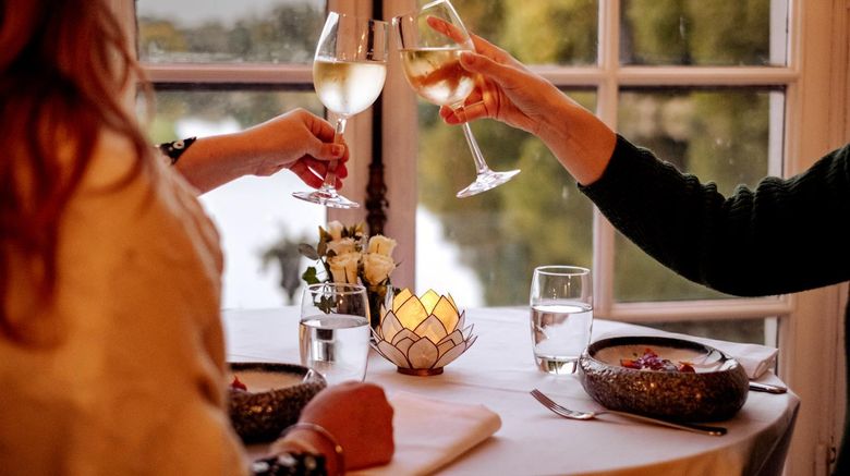 <b>Chateau d'Ermenonville Restaurant</b>. Images powered by <a href="https://iceportal.shijigroup.com/" title="IcePortal" target="_blank">IcePortal</a>.