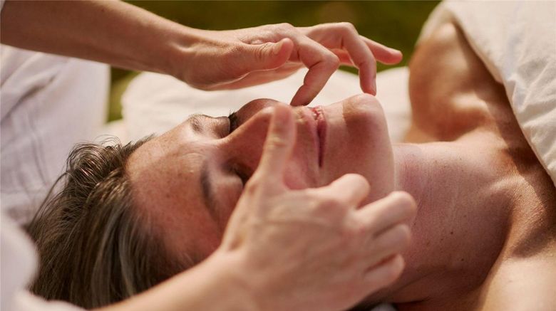 <b>Chateau d'Ermenonville Spa</b>. Images powered by <a href="https://iceportal.shijigroup.com/" title="IcePortal" target="_blank">IcePortal</a>.