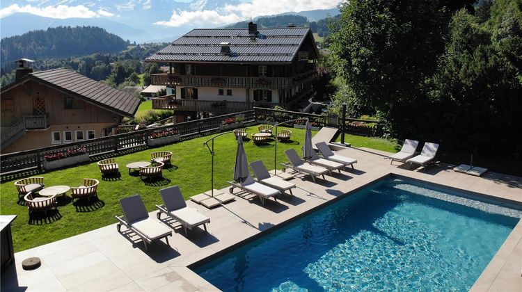 Les Roches Hotel & Spa Pool