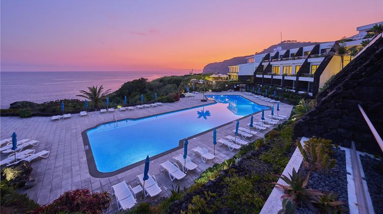 <b>Caloura Hotel Resort Pool</b>. Images powered by <a href="https://iceportal.shijigroup.com/" title="IcePortal" target="_blank">IcePortal</a>.