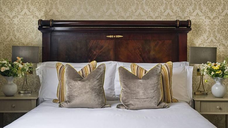 <b>Buxted Park Country House Hotel Room</b>. Images powered by <a href="https://iceportal.shijigroup.com/" title="IcePortal" target="_blank">IcePortal</a>.