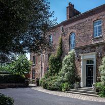 Stanbrook Abbey Hotel