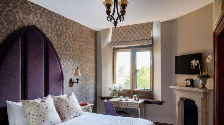<b>Stanbrook Abbey Hotel Room</b>. Images powered by <a href="https://iceportal.shijigroup.com/" title="IcePortal" target="_blank">IcePortal</a>.