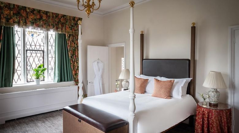 <b>New Hall Hotel & Spa Suite</b>. Images powered by <a href="https://iceportal.shijigroup.com/" title="IcePortal" target="_blank">IcePortal</a>.