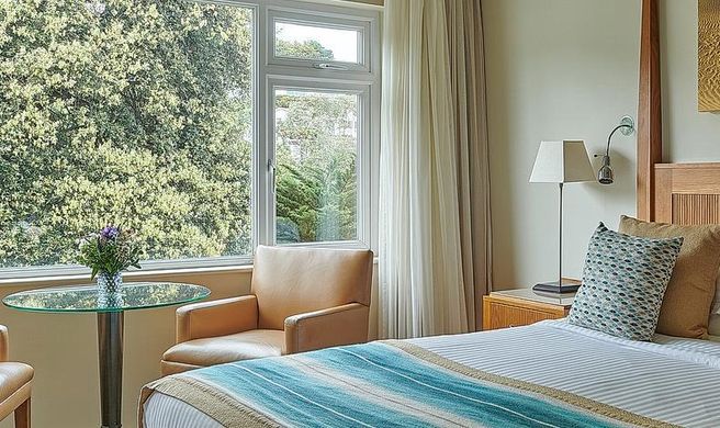 L'Horizon Beach Hotel & Spa Room