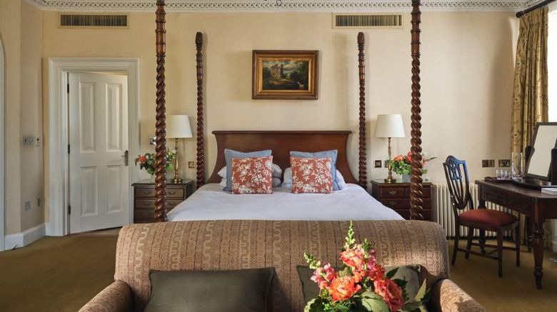 <b>Ettington Park Hotel, Warwickshire Room</b>. Images powered by <a href="https://iceportal.shijigroup.com/" title="IcePortal" target="_blank">IcePortal</a>.