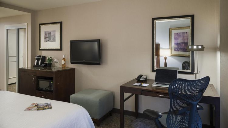 Hilton Garden Inn Tribeca Room