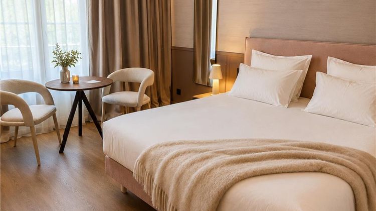Nice Flore Hotel Room