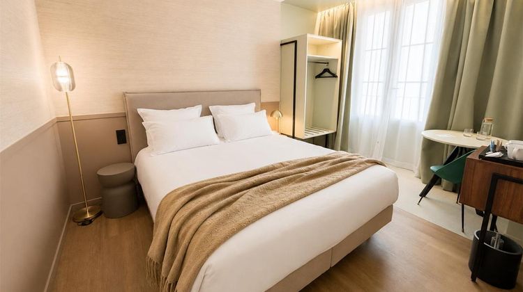 Nice Flore Hotel Room