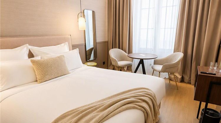 Nice Flore Hotel Room