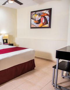 H177 Hotel Campeche