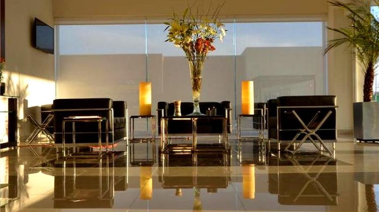 Hotel Mision Express Aeropuerto La Fe Lobby