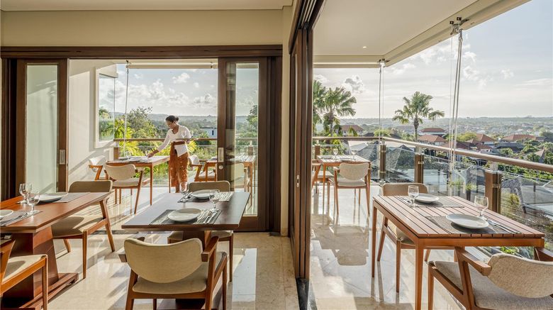 <b>Tanadewa Luxury Villas & Spa Restaurant</b>. Images powered by <a href="https://iceportal.shijigroup.com/" title="IcePortal" target="_blank">IcePortal</a>.
