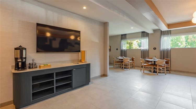 Hyatt House Portland Airport Restaurant