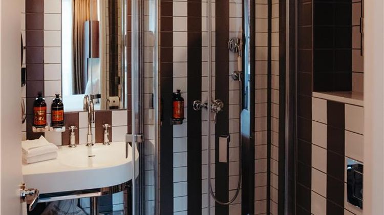 Hotel Eiffel Blomet Room