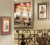Hotel des Comedies Lobby