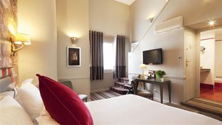 Hotel des Comedies