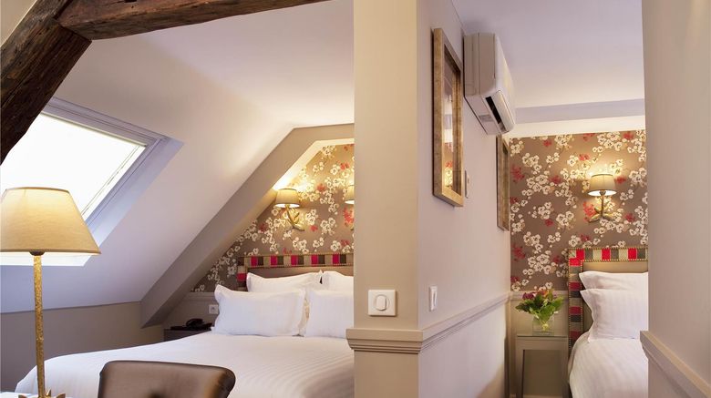 <b>Hotel des Comedies Room</b>. Images powered by <a href="https://iceportal.shijigroup.com/" title="IcePortal" target="_blank">IcePortal</a>.