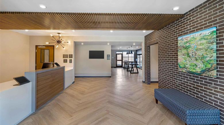 <b>Extended Stay Premier Suites Denver Lobby</b>. Images powered by <a href="https://iceportal.shijigroup.com/" title="IcePortal" target="_blank">IcePortal</a>.