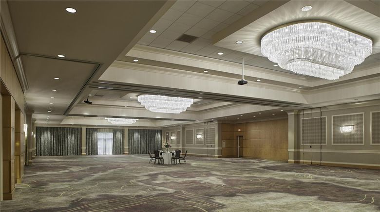 <b>DoubleTree by Hilton Akron Fairlawn Meeting</b>. Images powered by <a href="https://iceportal.shijigroup.com/" title="IcePortal" target="_blank">IcePortal</a>.