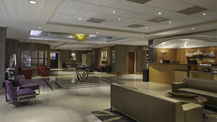 DoubleTree by Hilton Akron Fairlawn Lobby