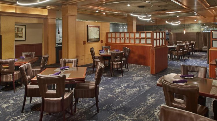 DoubleTree by Hilton Akron Fairlawn Restaurant